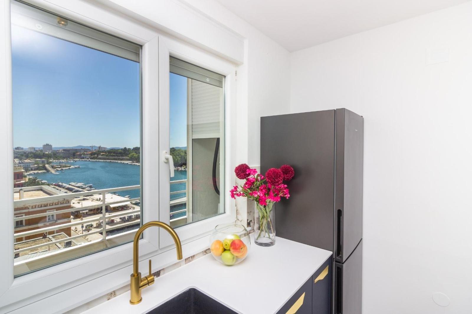 Sea View Mia Apartment Just Renovated 扎达尔 外观 照片